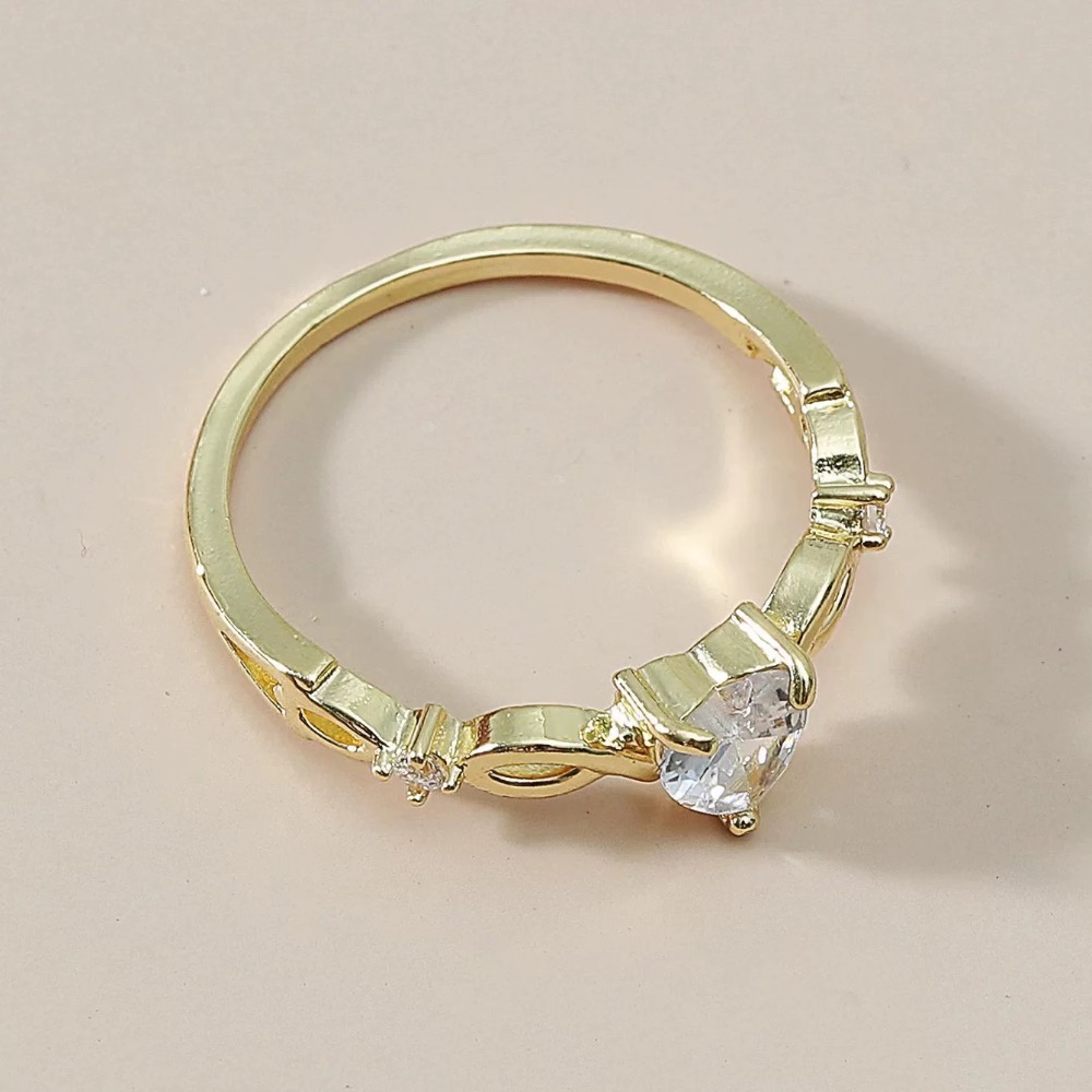 𝓨𝓪𝓷𝓰𝓑𝓲🕊️愛心宮廷風典雅鏤空水鑽戒指 Y789-細節圖3