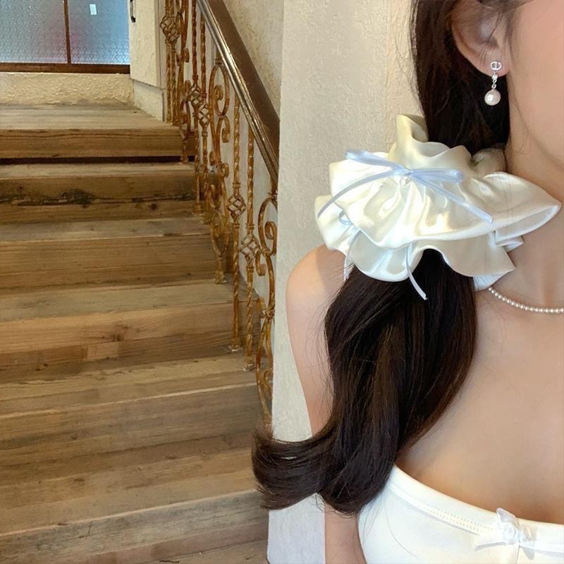 𝓨𝓪𝓷𝓰𝓑𝓲🕊️法式芭蕾白色裙擺珠光蝴蝶結大腸圈 V396-細節圖2