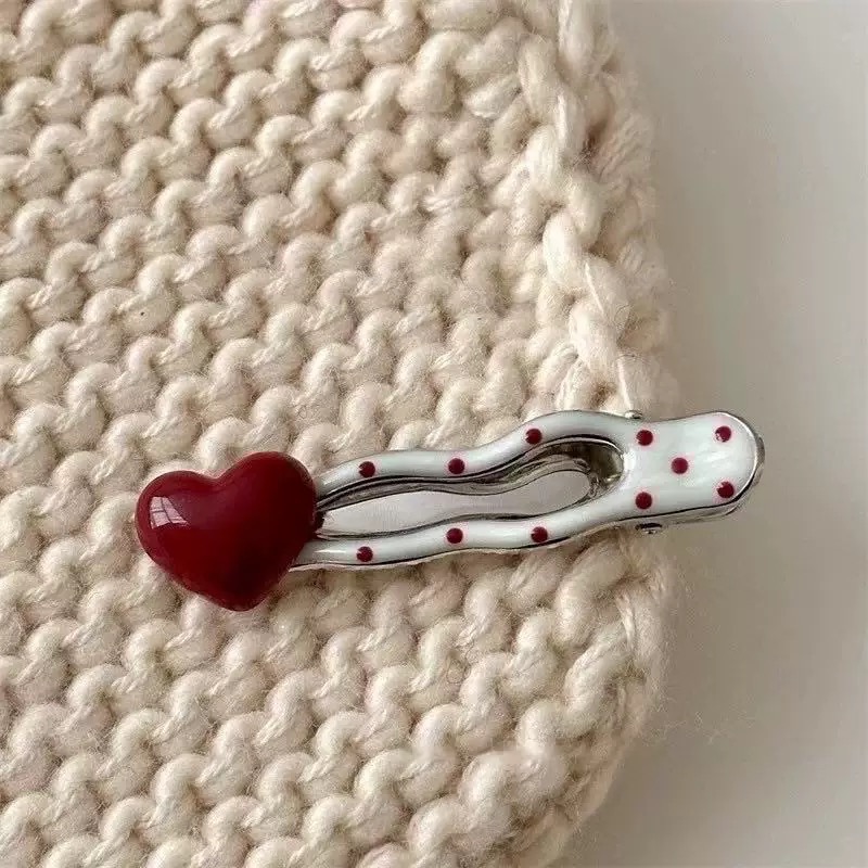 𝓨𝓪𝓷𝓰𝓑𝓲🕊️摩登復古波點紅愛心波浪髮夾 瀏海夾 邊夾 V397-細節圖6