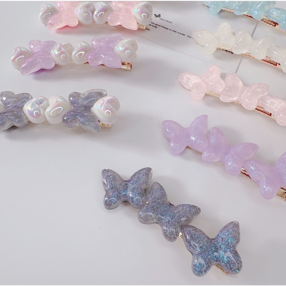 𝓨𝓪𝓷𝓰𝓑𝓲🕊️【細閃夢幻冰透蝴蝶】珍珠愛心蝴蝶髮夾 邊夾 鴨嘴夾 V402-細節圖11