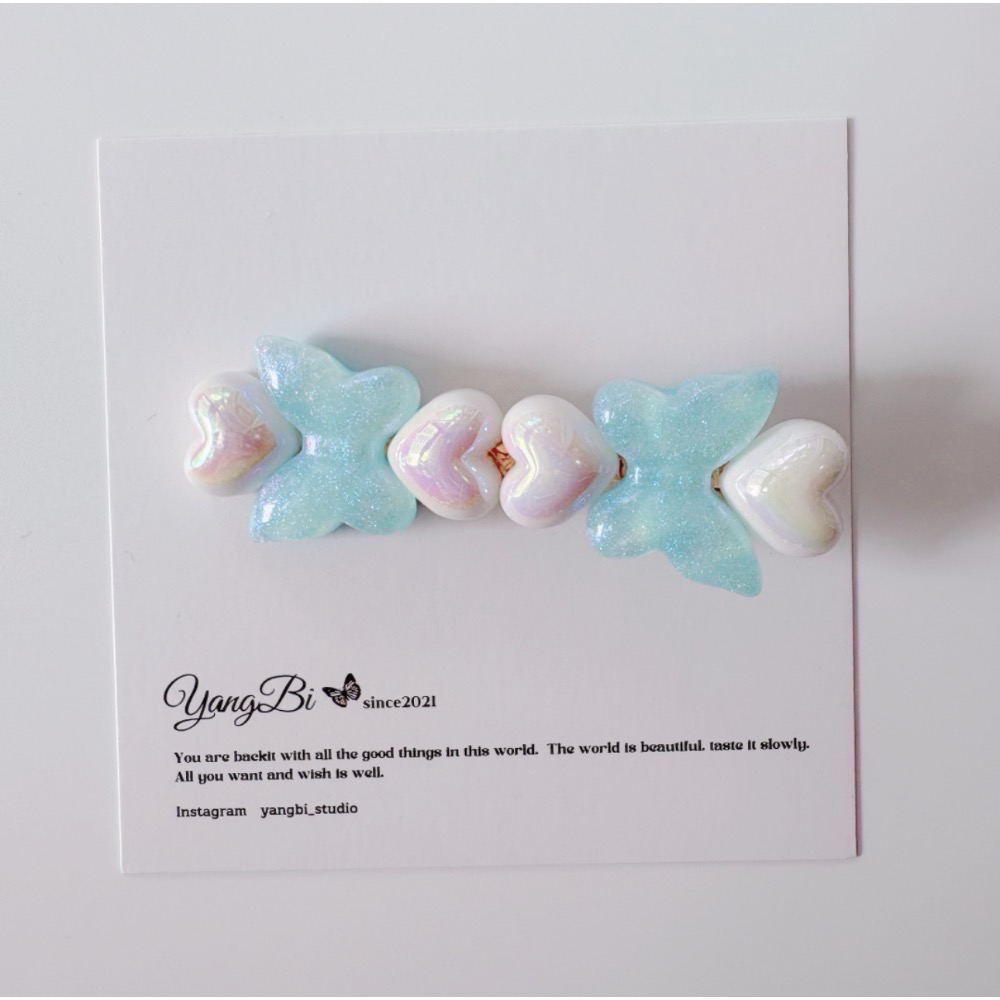 𝓨𝓪𝓷𝓰𝓑𝓲🕊️【細閃夢幻冰透蝴蝶】珍珠愛心蝴蝶髮夾 邊夾 鴨嘴夾 V402-規格圖11