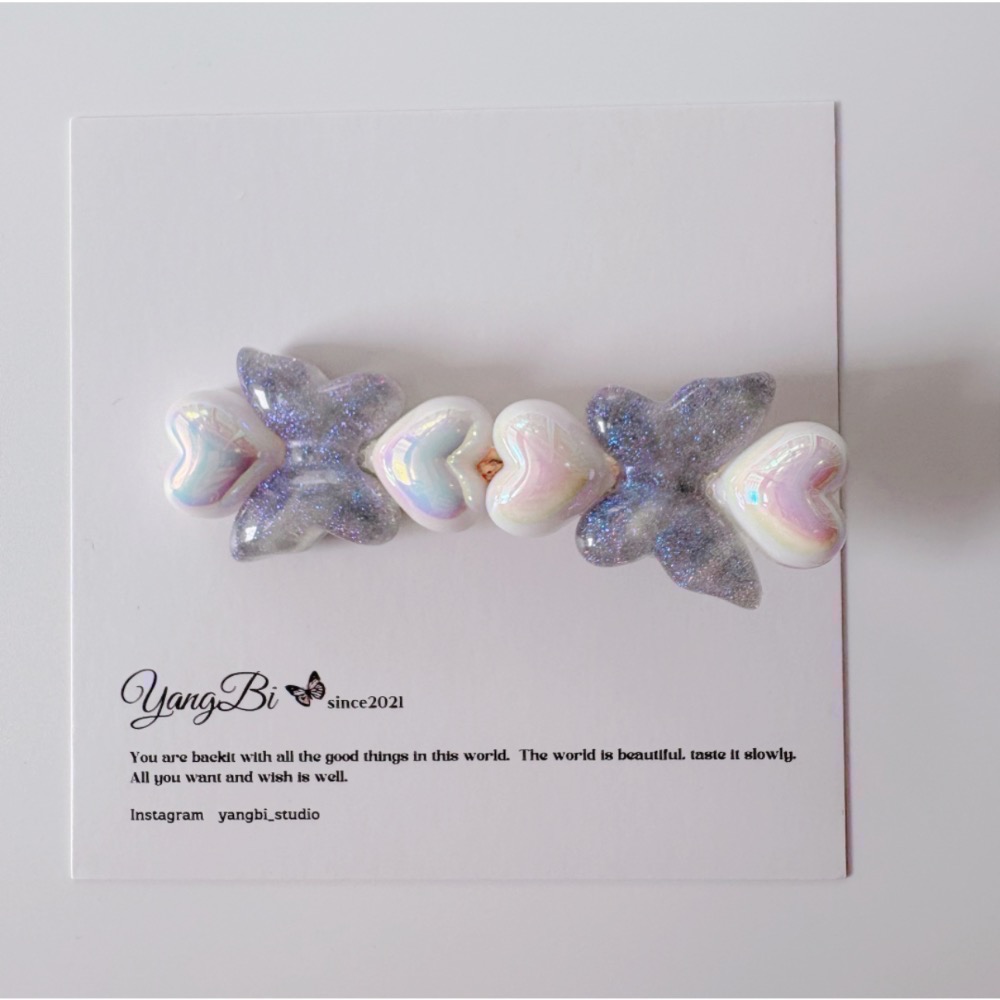 𝓨𝓪𝓷𝓰𝓑𝓲🕊️【細閃夢幻冰透蝴蝶】珍珠愛心蝴蝶髮夾 邊夾 鴨嘴夾 V402-規格圖11