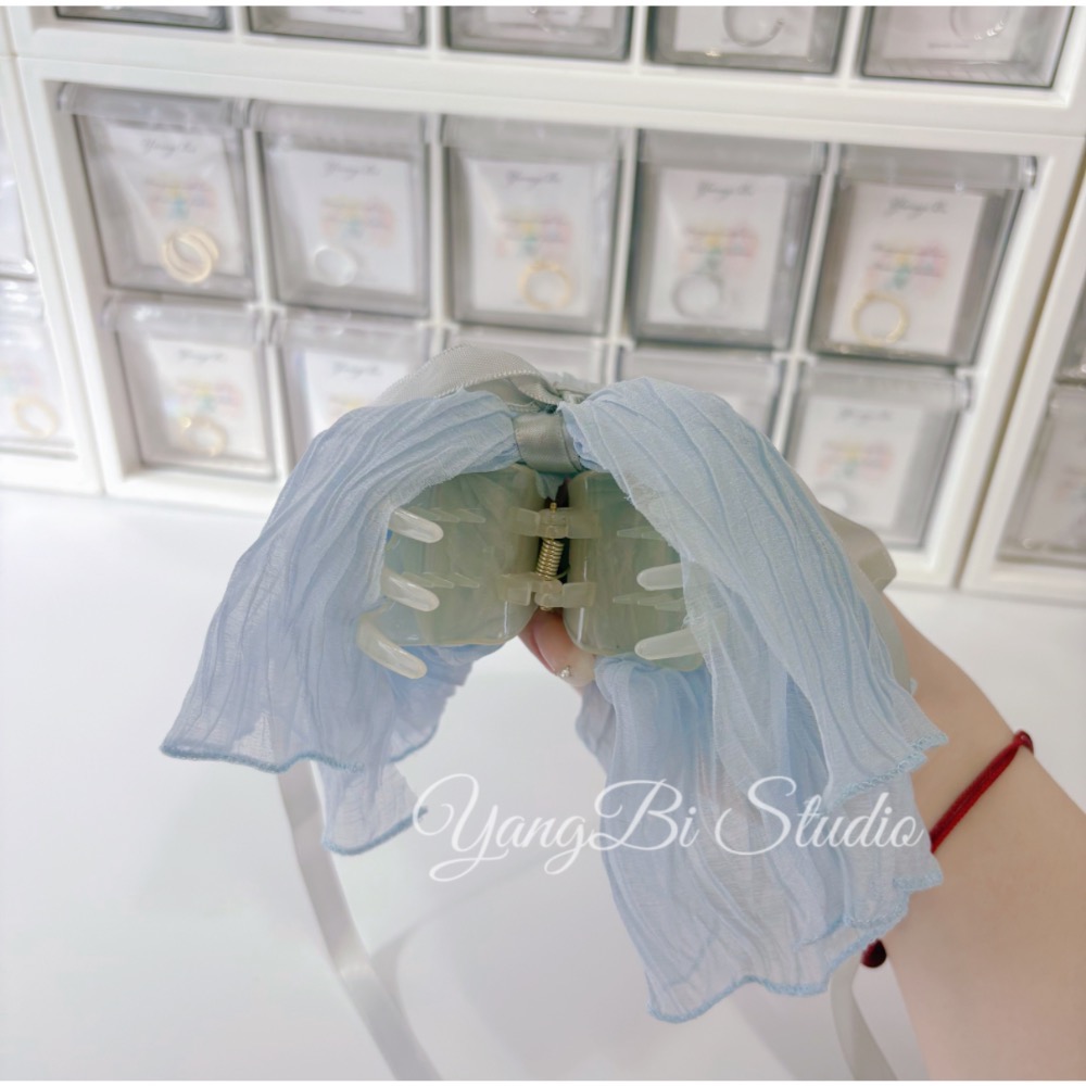 𝓨𝓪𝓷𝓰𝓑𝓲🕊️【超美冰藍色】【褶皺冰藍珍珠蝴蝶結馬尾夾】慵懶度假風 V405-細節圖9