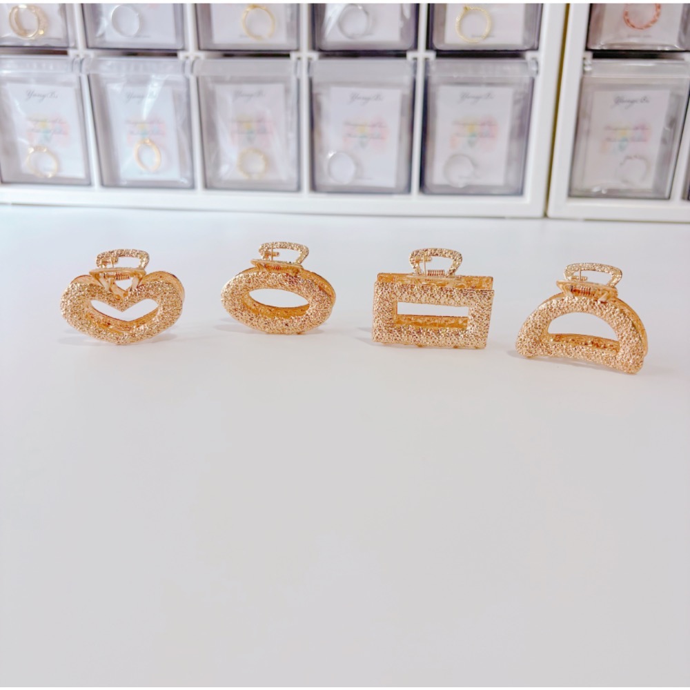 𝓨𝓪𝓷𝓰𝓑𝓲🕊️韓版【中小號鯊魚夾】【金色磨砂優雅鯊魚夾】公主頭夾 頂夾 瀏海夾 V406-細節圖5