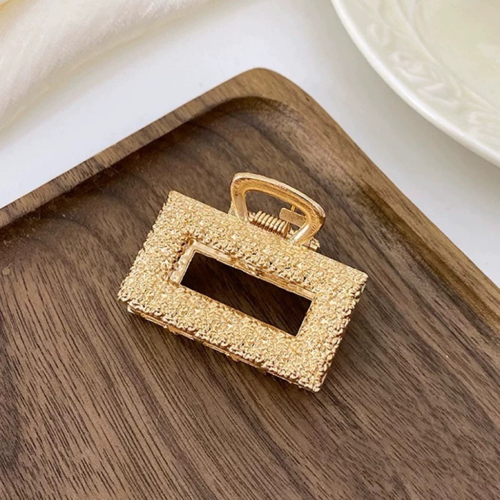 𝓨𝓪𝓷𝓰𝓑𝓲🕊️韓版【中小號鯊魚夾】【金色磨砂優雅鯊魚夾】公主頭夾 頂夾 瀏海夾 V406-規格圖9