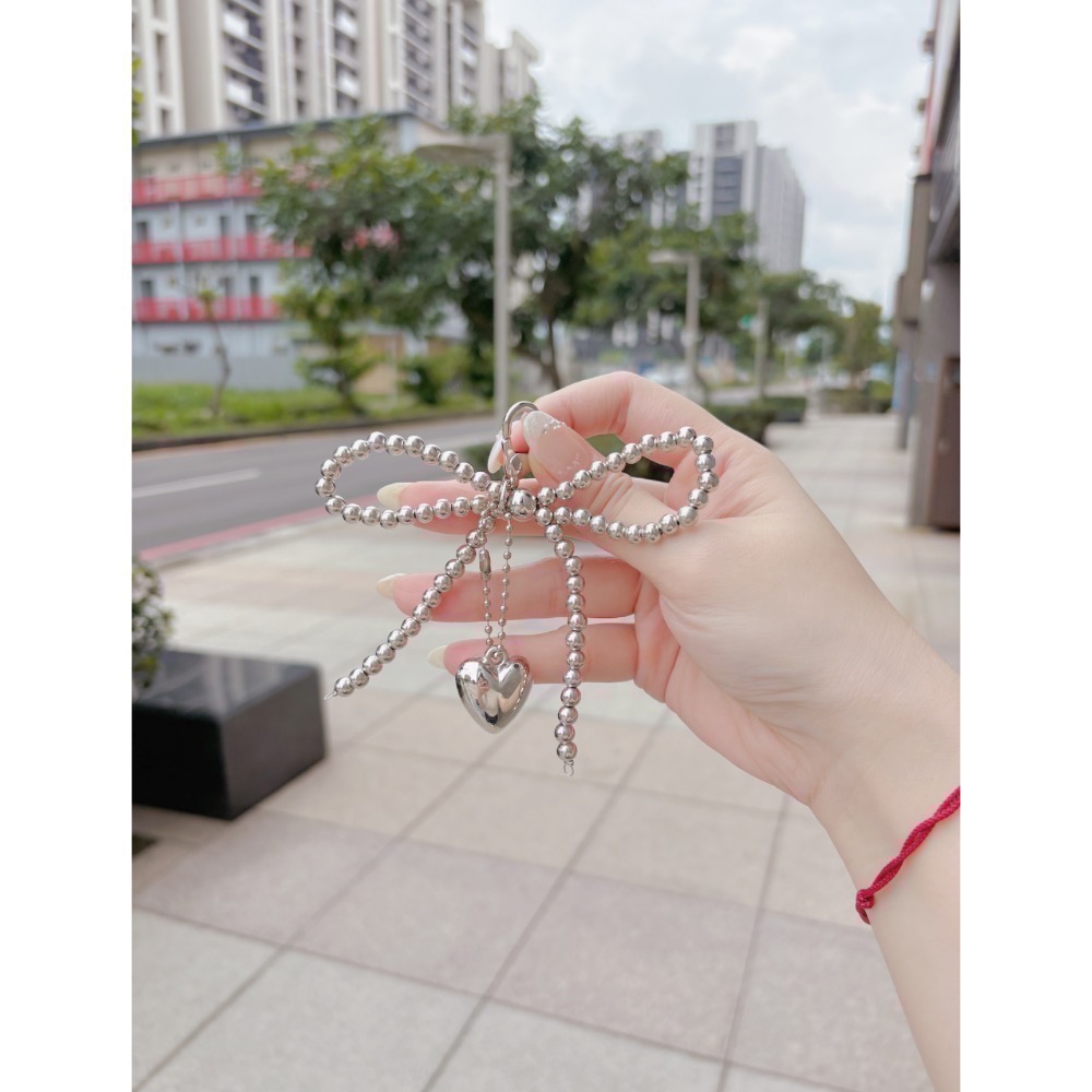 𝓨𝓪𝓷𝓰𝓑𝓲🩰【韓系chic甜美珍珠蝴蝶結手機吊飾】【珍珠蝴蝶結銀愛心鑰匙扣】手機鍊 C65-規格圖11