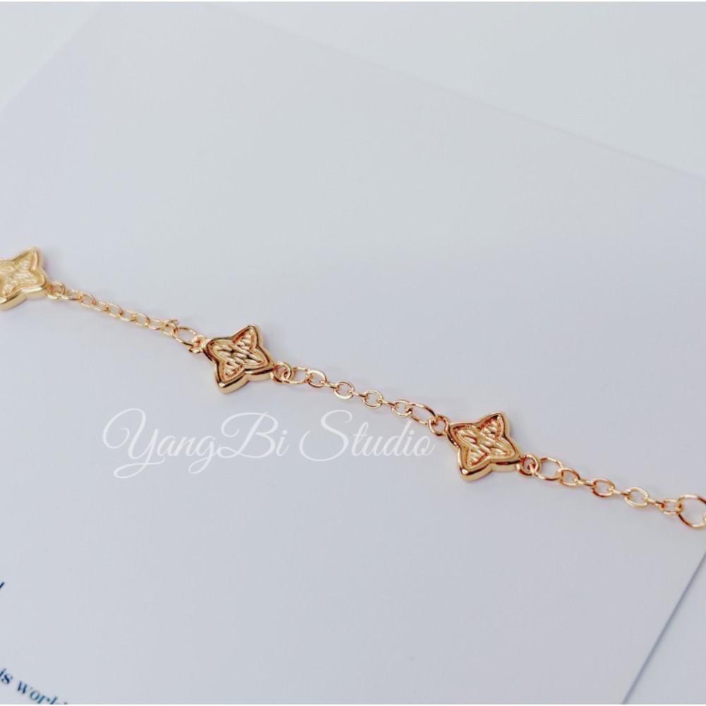 𝓨𝓪𝓷𝓰𝓑𝓲🕊️【金色復古四芒星手鍊】輕奢 小眾 高級感 星星 疊戴手飾 四芒星 Y826-細節圖4