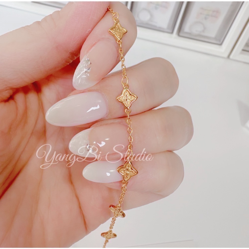 𝓨𝓪𝓷𝓰𝓑𝓲🕊️【金色復古四芒星手鍊】輕奢 小眾 高級感 星星 疊戴手飾 四芒星 Y826-細節圖7