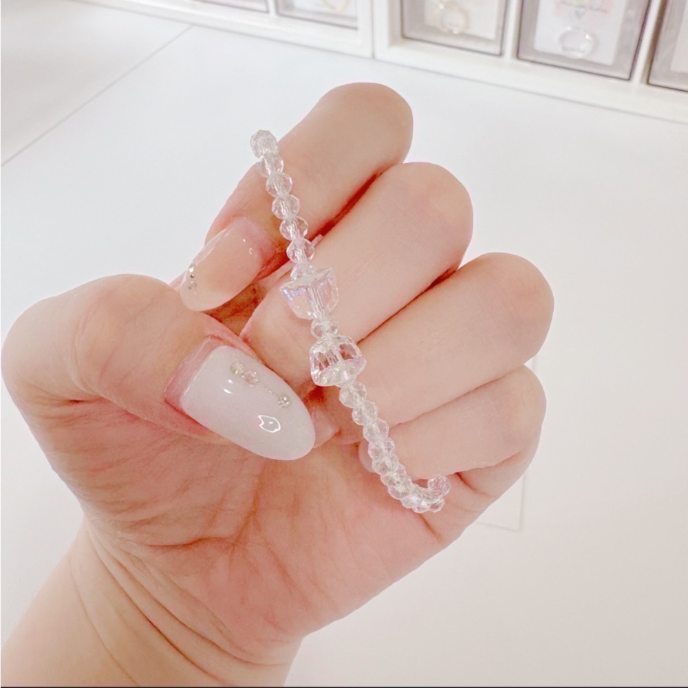 𝓨𝓪𝓷𝓰𝓑𝓲🕊️【琉璃清透水晶蝴蝶結手鍊】【清透多巴胺蝴蝶結手鍊】串珠手鍊 Y836-細節圖3