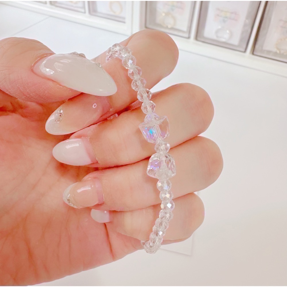 𝓨𝓪𝓷𝓰𝓑𝓲🕊️【琉璃清透水晶蝴蝶結手鍊】【清透多巴胺蝴蝶結手鍊】串珠手鍊 Y836-細節圖6