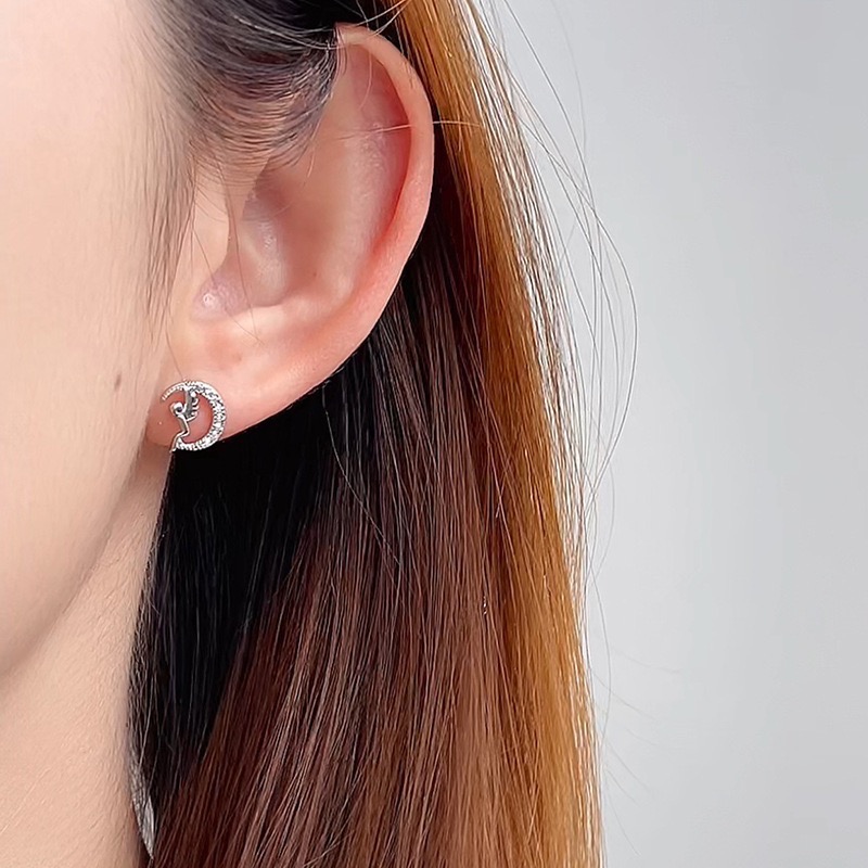 𝓨𝓪𝓷𝓰𝓑𝓲🕊️【甜美設計感】【精緻彎月小天使耳釘耳環】 Y842-細節圖4