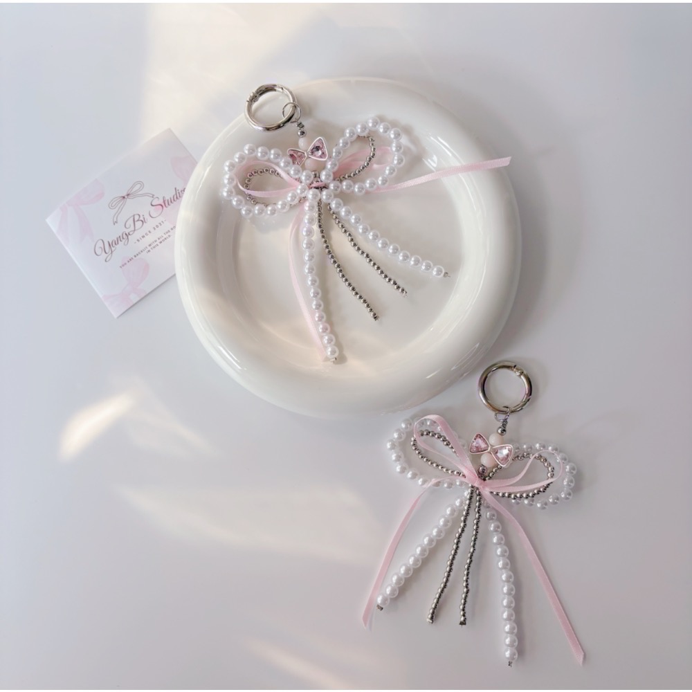 𝓨𝓪𝓷𝓰𝓑𝓲🩰純手工【超甜美三層珍珠蝴蝶結吊飾】【珍珠粉緞帶碎銀子手機吊飾】 C68-細節圖10