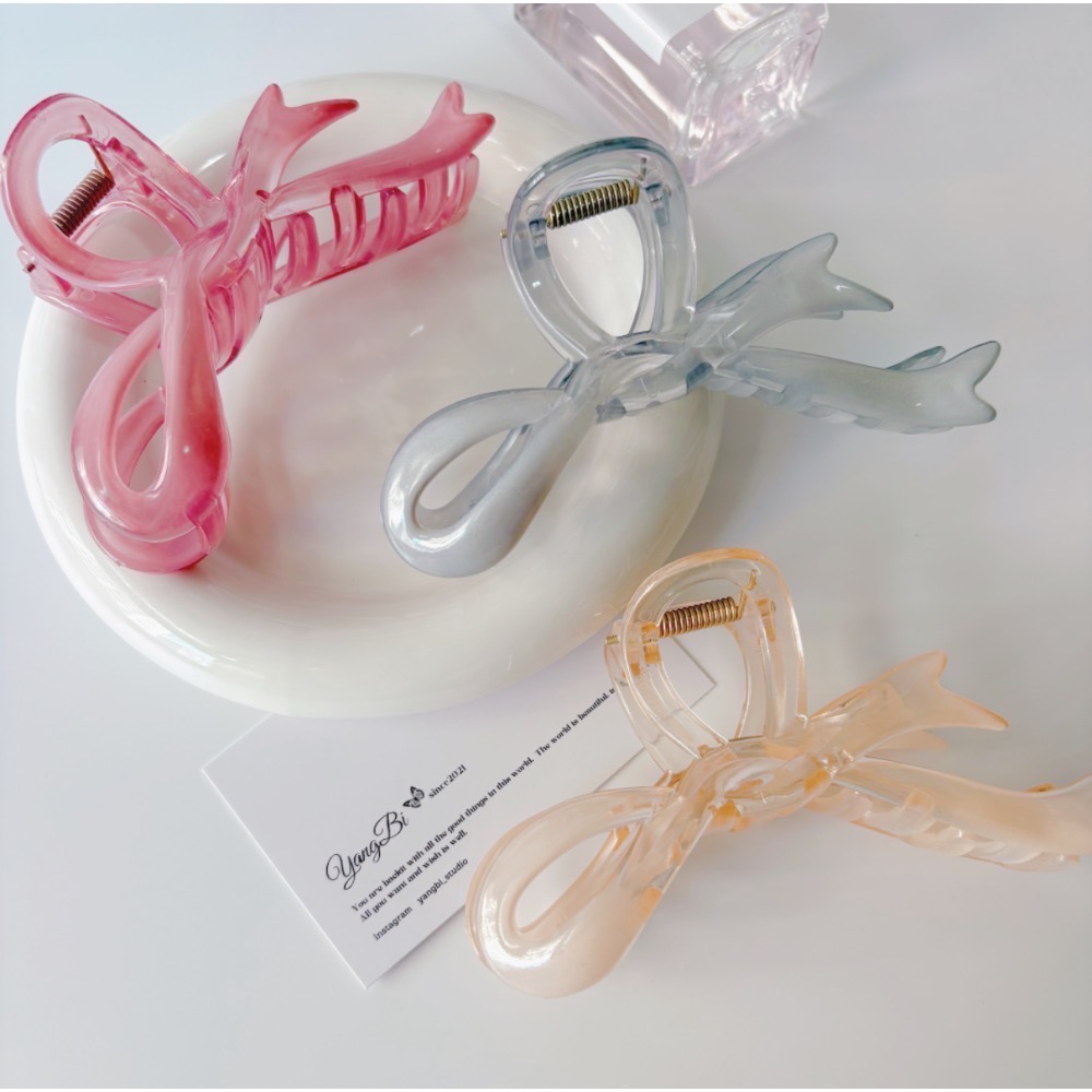 𝓨𝓪𝓷𝓰𝓑𝓲🕊️實品更美【不咬頭皮】【渲染果凍漸層蝴蝶結鯊魚夾】 V416-細節圖9