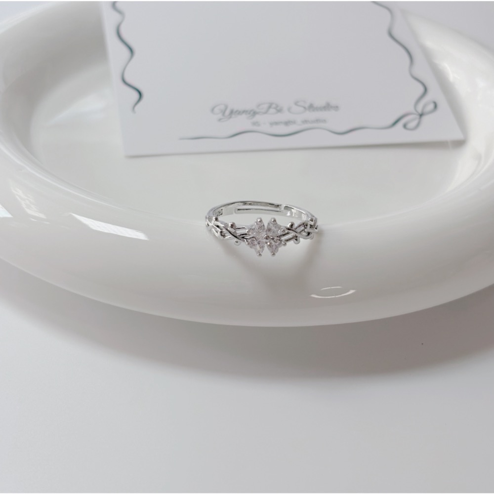 𝓨𝓪𝓷𝓰𝓑𝓲🕊️925純銀【戴上它從此每天都幸運】【幸運草披荊斬棘幸運水鑽戒指】 Y864-細節圖4