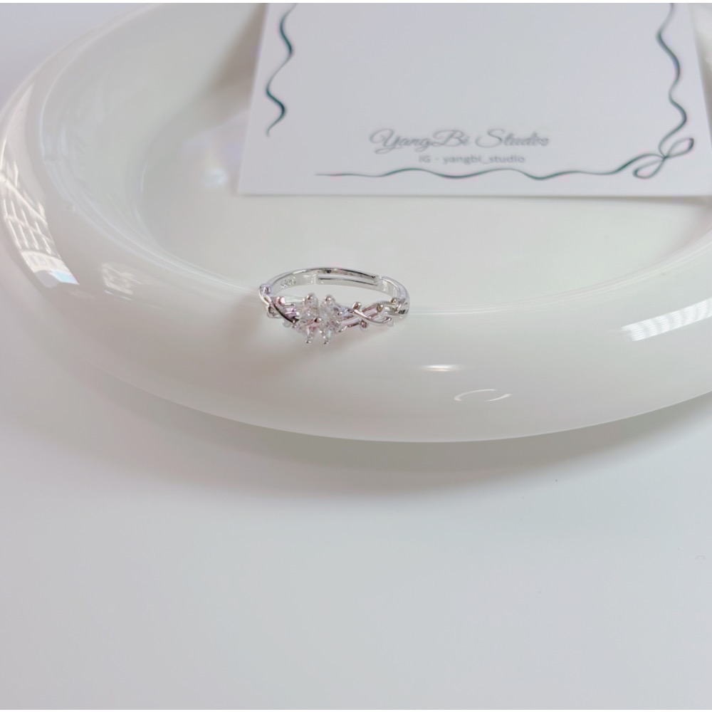 𝓨𝓪𝓷𝓰𝓑𝓲🕊️925純銀【戴上它從此每天都幸運】【幸運草披荊斬棘幸運水鑽戒指】 Y864-細節圖5