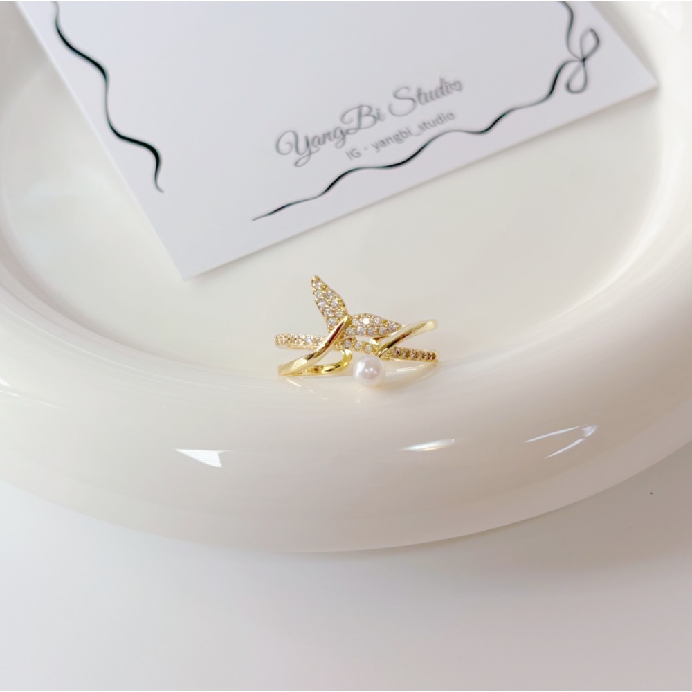 𝓨𝓪𝓷𝓰𝓑𝓲🕊️【浪漫美人魚珍珠魚尾水鑽戒指】 Y866-細節圖7
