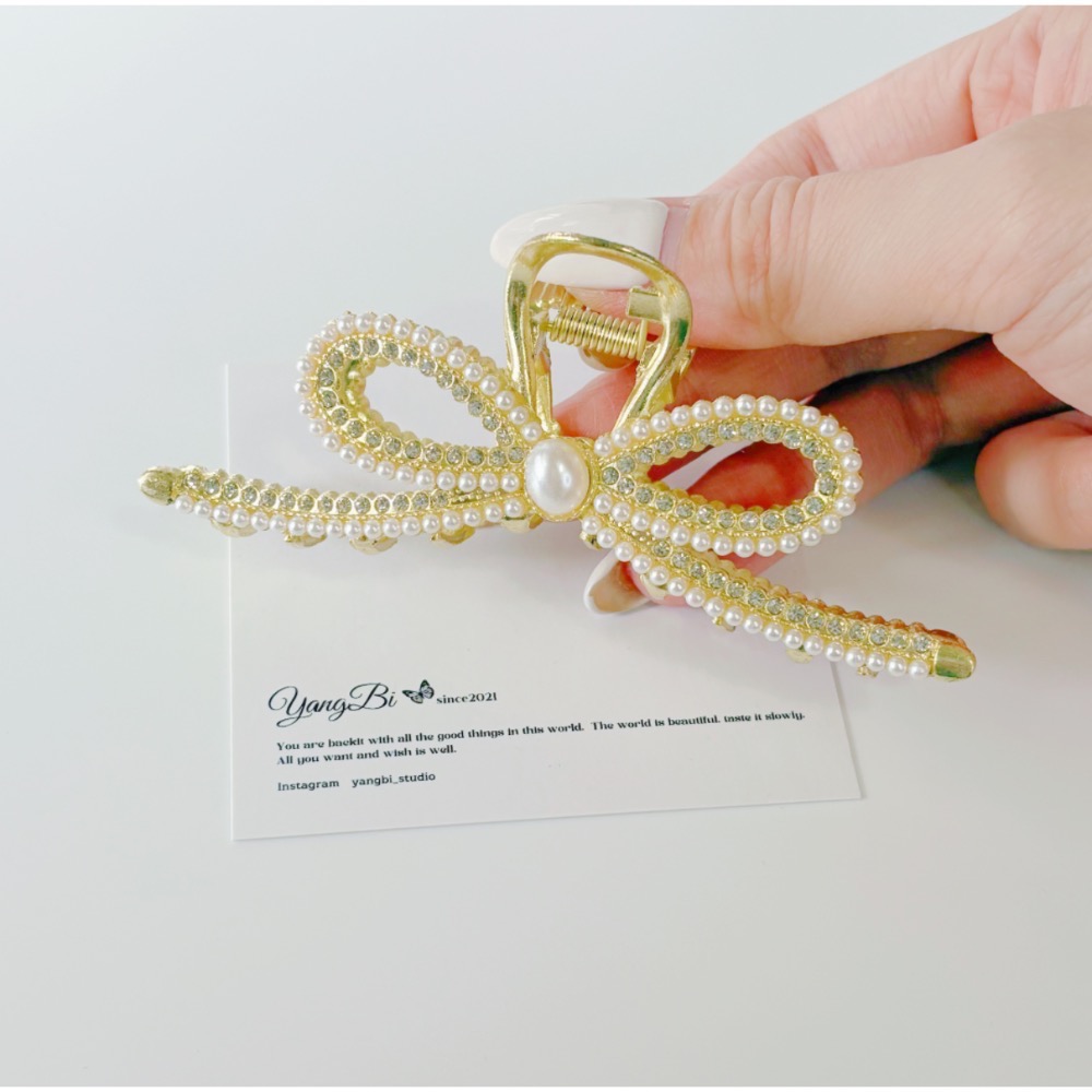 𝓨𝓪𝓷𝓰𝓑𝓲🕊️【珍珠水鑽蝴蝶結大鯊魚夾】抓夾 V435-細節圖7