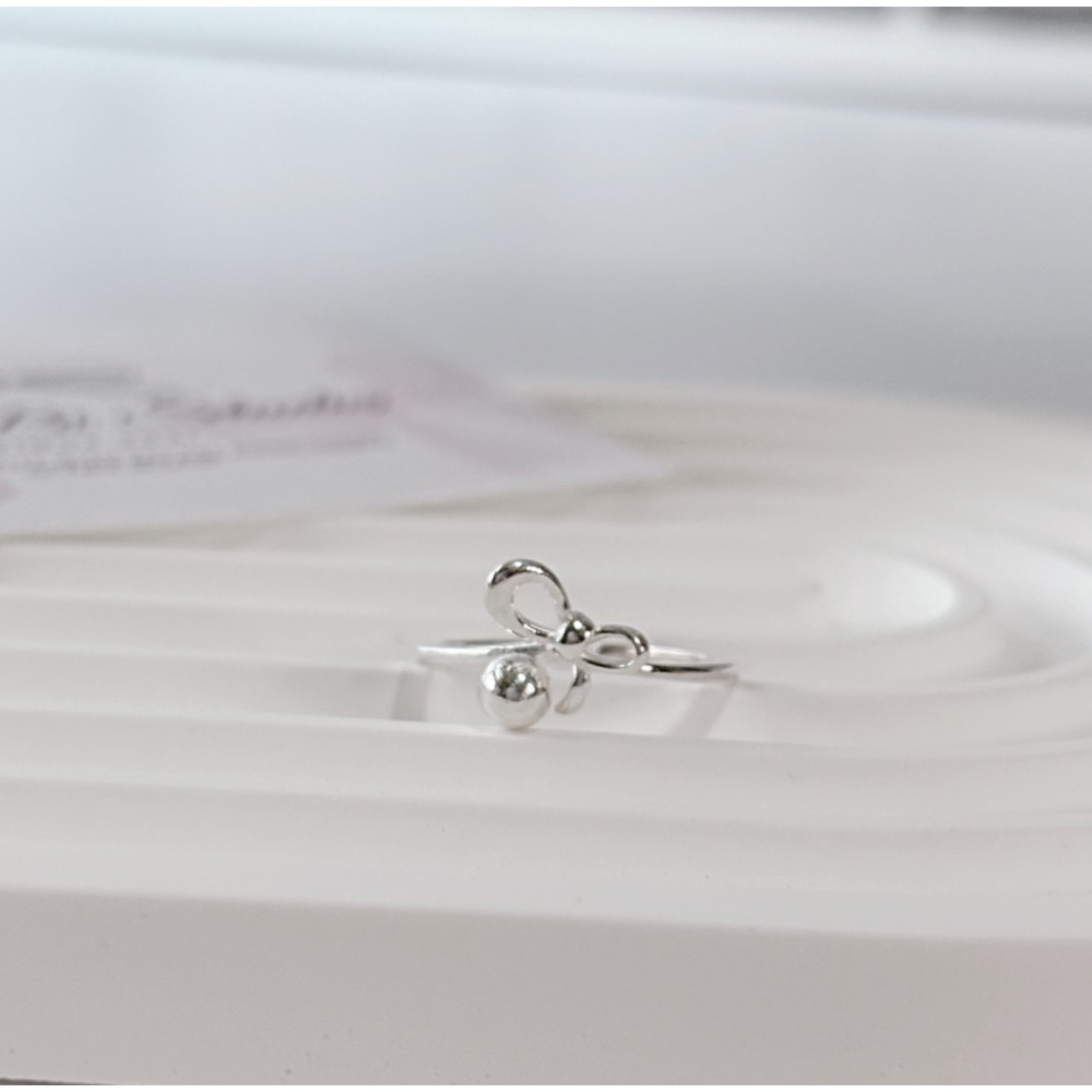 𝓨𝓪𝓷𝓰𝓑𝓲🕊️【S925純銀】【蝴蝶結圓珠戒指】 Y882-細節圖4