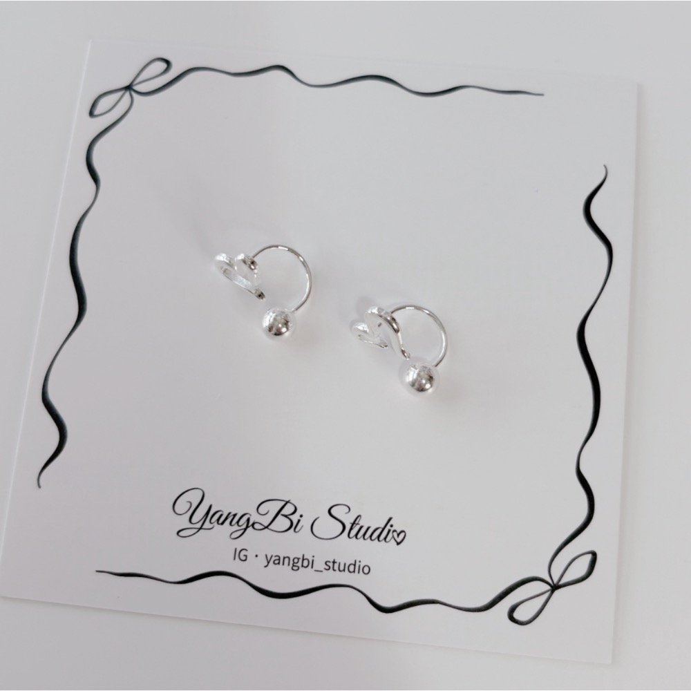 𝓨𝓪𝓷𝓰𝓑𝓲🕊️【韓系流線鏤空愛心螺絲擰耳環】 Y888-細節圖8