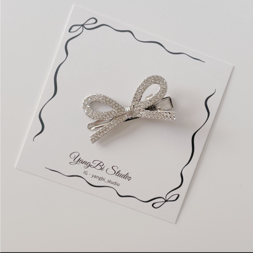 𝓨𝓪𝓷𝓰𝓑𝓲🕊️【韓系精緻爆閃水鑽蝴蝶結髮夾】【前額瀏海夾】 V441-細節圖3