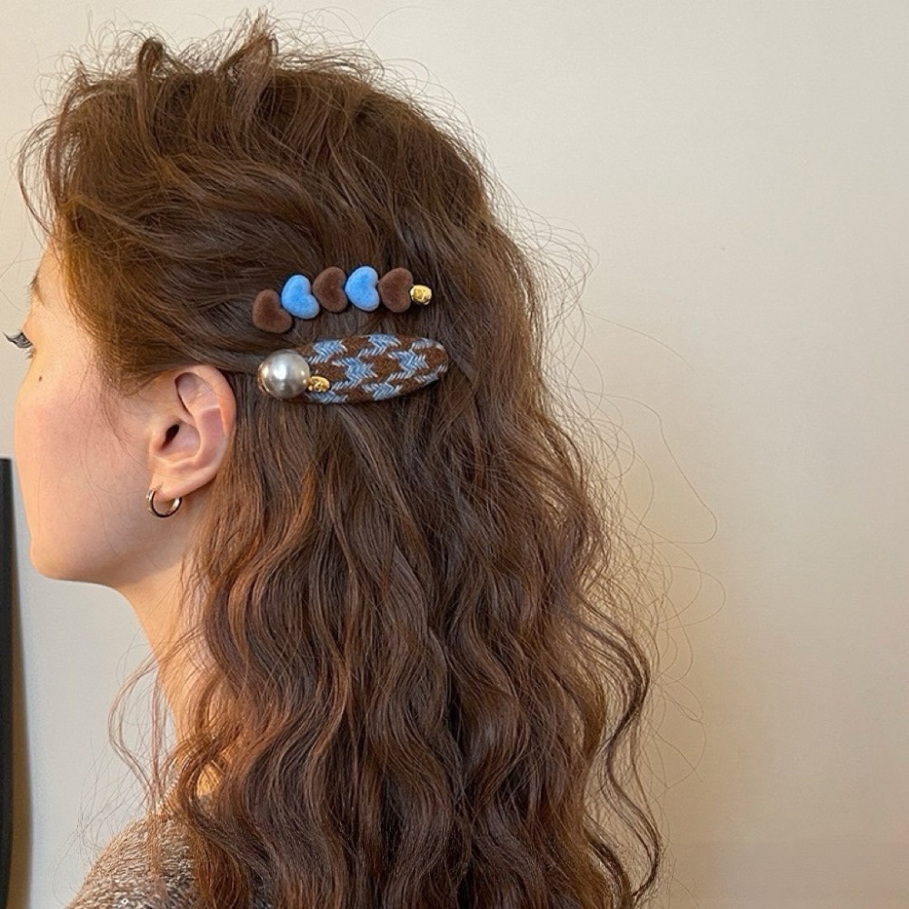 𝓨𝓪𝓷𝓰𝓑𝓲🕊️【高質感愛心撞色植絨千鳥格髮夾】 V443-細節圖7