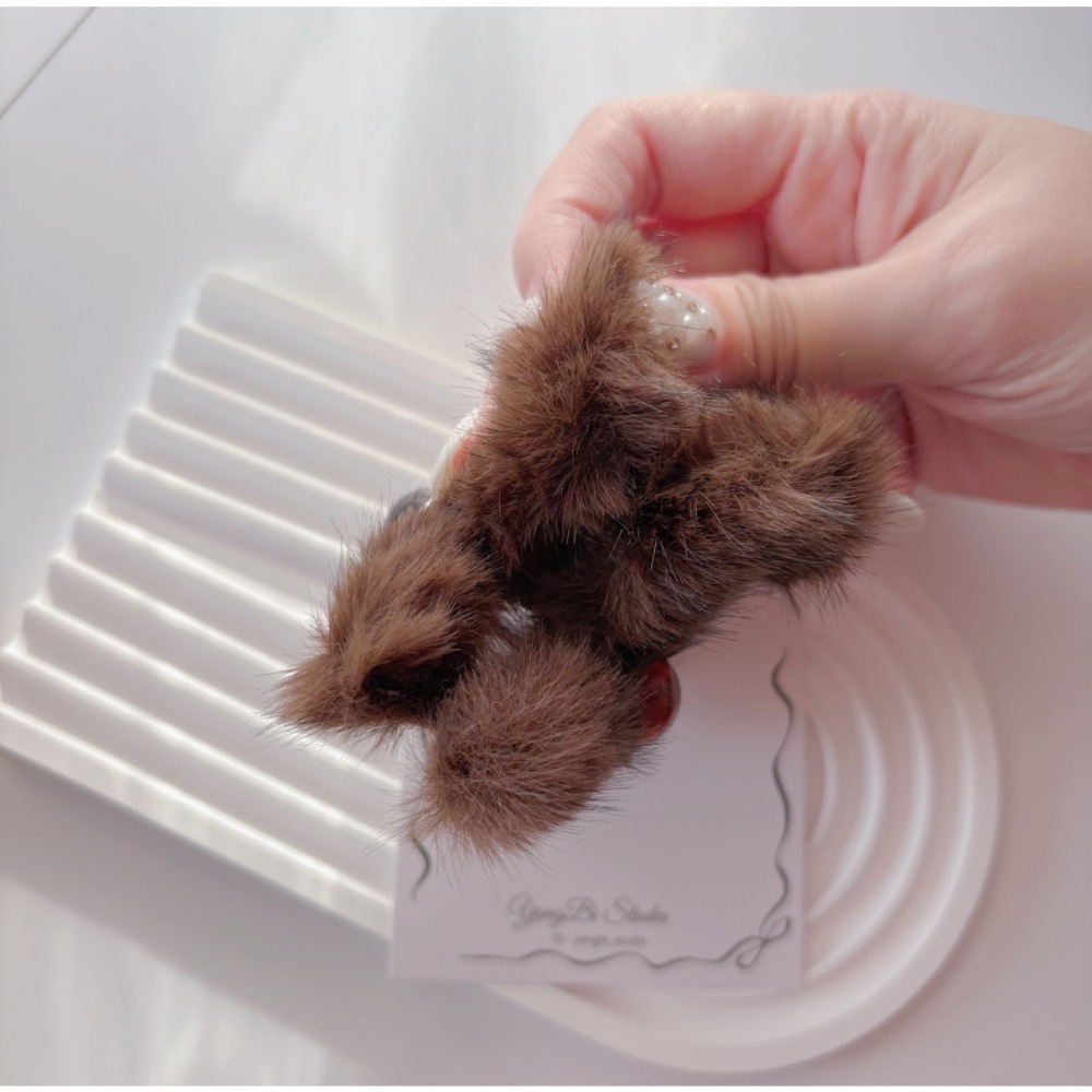 𝓨𝓪𝓷𝓰𝓑𝓲🕊️【琥珀色金牌毛絨鯊魚夾】 V447-細節圖8