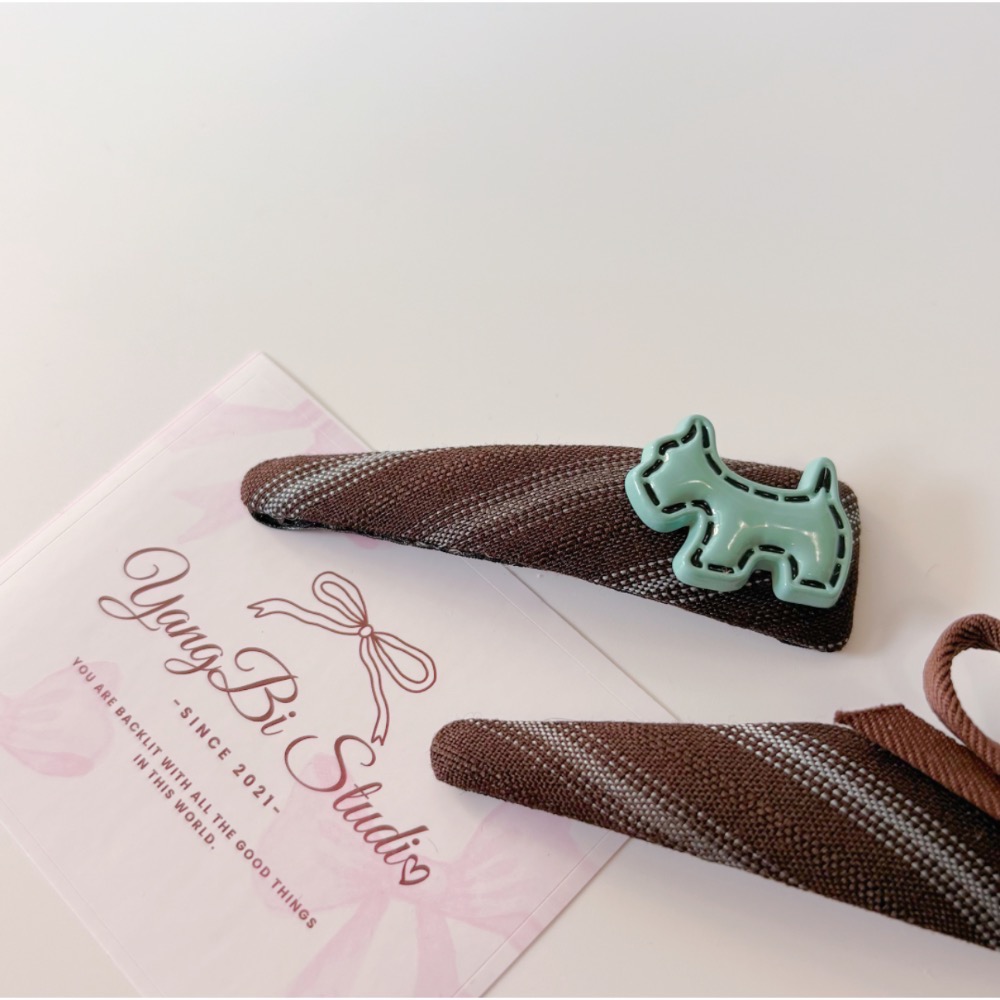 𝓨𝓪𝓷𝓰𝓑𝓲🕊️【質感藍咖小狗蝴蝶結髮夾】劉海夾 邊夾 V448-細節圖5