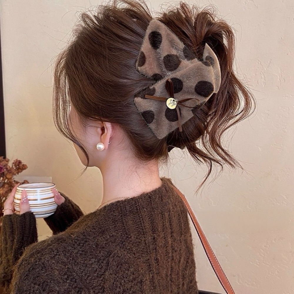 𝓨𝓪𝓷𝓰𝓑𝓲🕊️【毛絨波點蝴蝶結三角鯊魚夾】V451-細節圖2