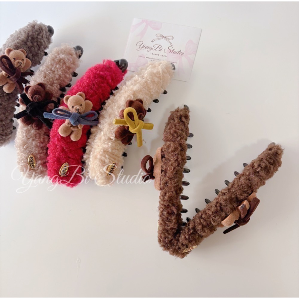 𝓨𝓪𝓷𝓰𝓑𝓲🕊️【羊羔毛可愛小熊蝴蝶結香蕉夾】V452-細節圖11