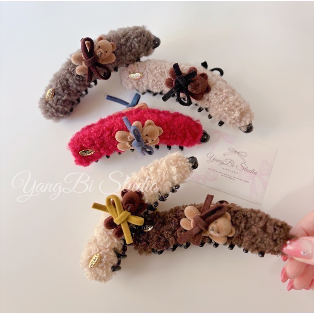 𝓨𝓪𝓷𝓰𝓑𝓲🕊️【羊羔毛可愛小熊蝴蝶結香蕉夾】V452-細節圖4