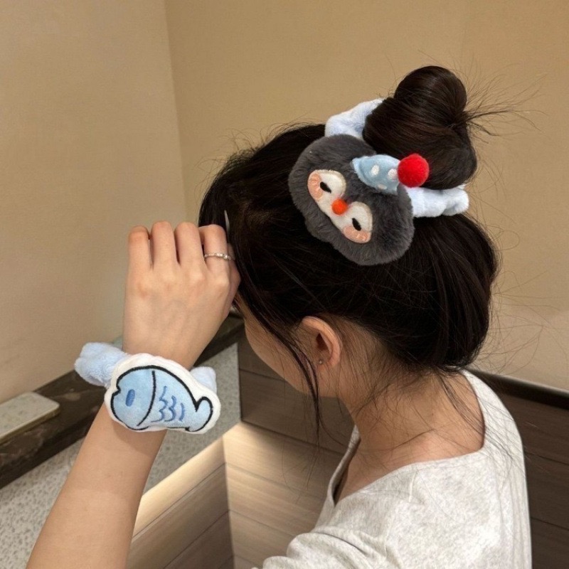 𝓨𝓪𝓷𝓰𝓑𝓲🕊️【可愛爆表 企鵝小魚毛絨大腸圈】V454-細節圖3