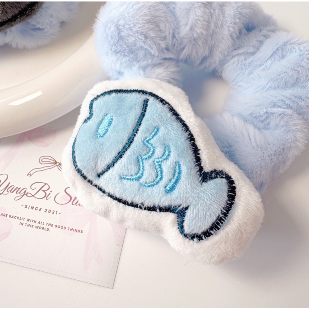 𝓨𝓪𝓷𝓰𝓑𝓲🕊️【可愛爆表 企鵝小魚毛絨大腸圈】V454-細節圖8