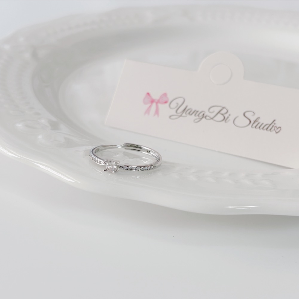 𝓨𝓪𝓷𝓰𝓑𝓲🕊️ 【經典排鑽永恆小方糖細戒】 Y929-細節圖5