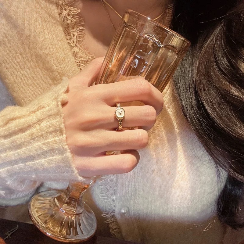 𝓨𝓪𝓷𝓰𝓑𝓲🕊️【簡約迷你鐘錶戒指】 Y935-細節圖3