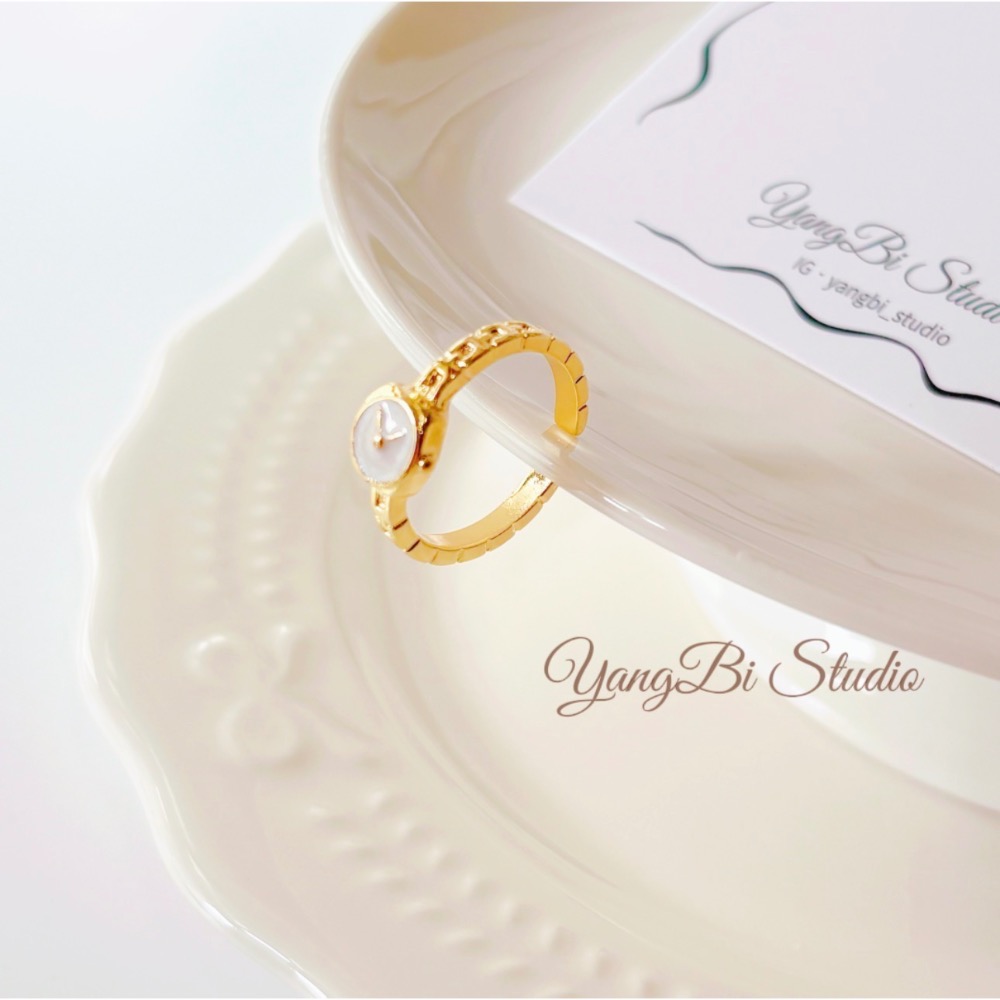 𝓨𝓪𝓷𝓰𝓑𝓲🕊️【簡約迷你鐘錶戒指】 Y935-細節圖10