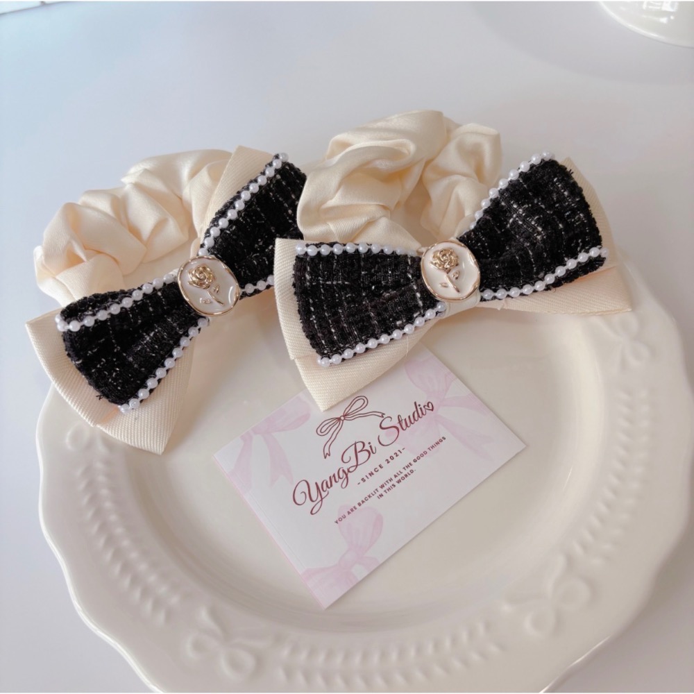 𝓨𝓪𝓷𝓰𝓑𝓲🕊️【法式珍珠毛呢玫瑰蝴蝶結大腸圈】V456-細節圖5