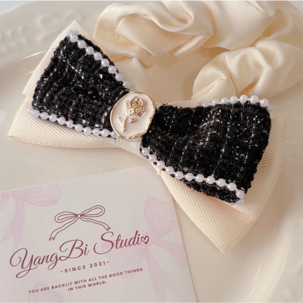 𝓨𝓪𝓷𝓰𝓑𝓲🕊️【法式珍珠毛呢玫瑰蝴蝶結大腸圈】V456-細節圖7