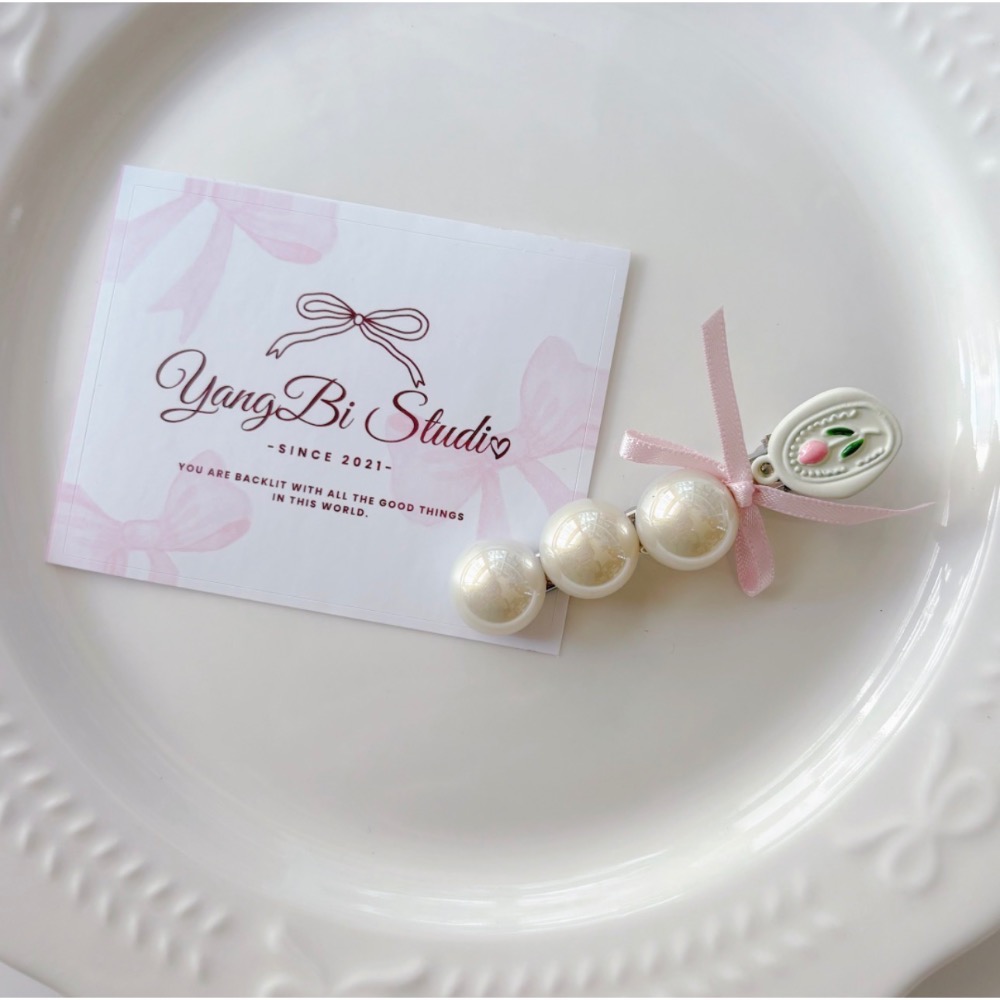 𝓨𝓪𝓷𝓰𝓑𝓲🕊️【質感女孩．鬱金香絲帶蝴蝶結珍珠髮夾】瀏海夾 V458-細節圖8