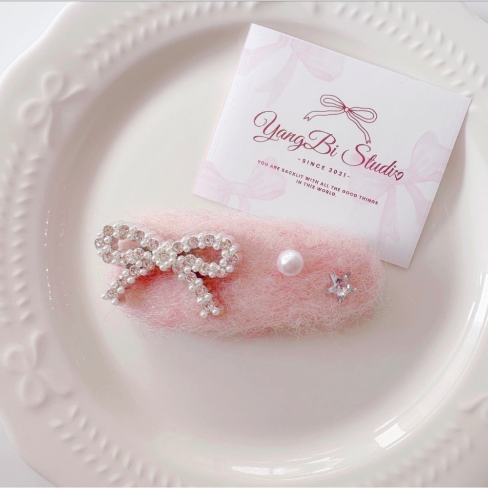 𝓨𝓪𝓷𝓰𝓑𝓲🕊️【韓系溫柔小姐姐毛呢珍珠蝴蝶結髮夾】【瀏海夾 掰掰夾】 V460-規格圖9