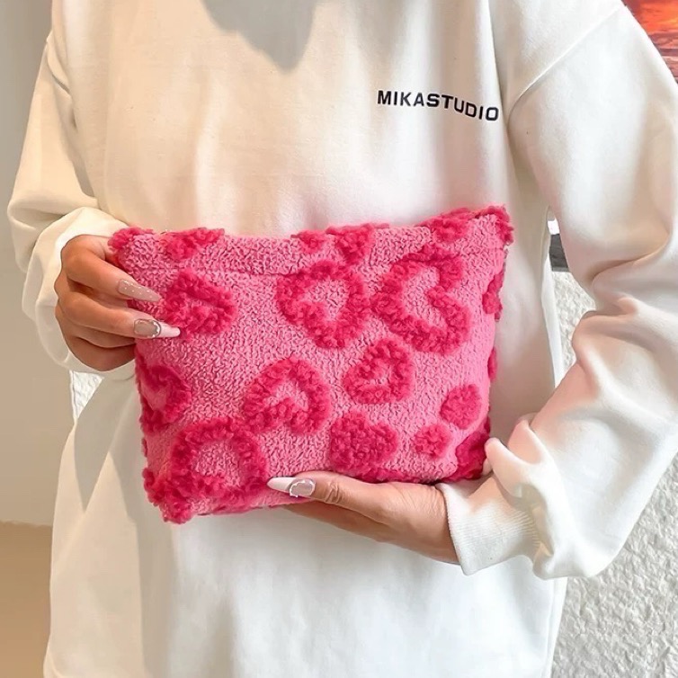 𝓨𝓪𝓷𝓰𝓑𝓲🩰【大型．超甜美立體愛心毛絨可愛化妝包】收納包 C72-細節圖6