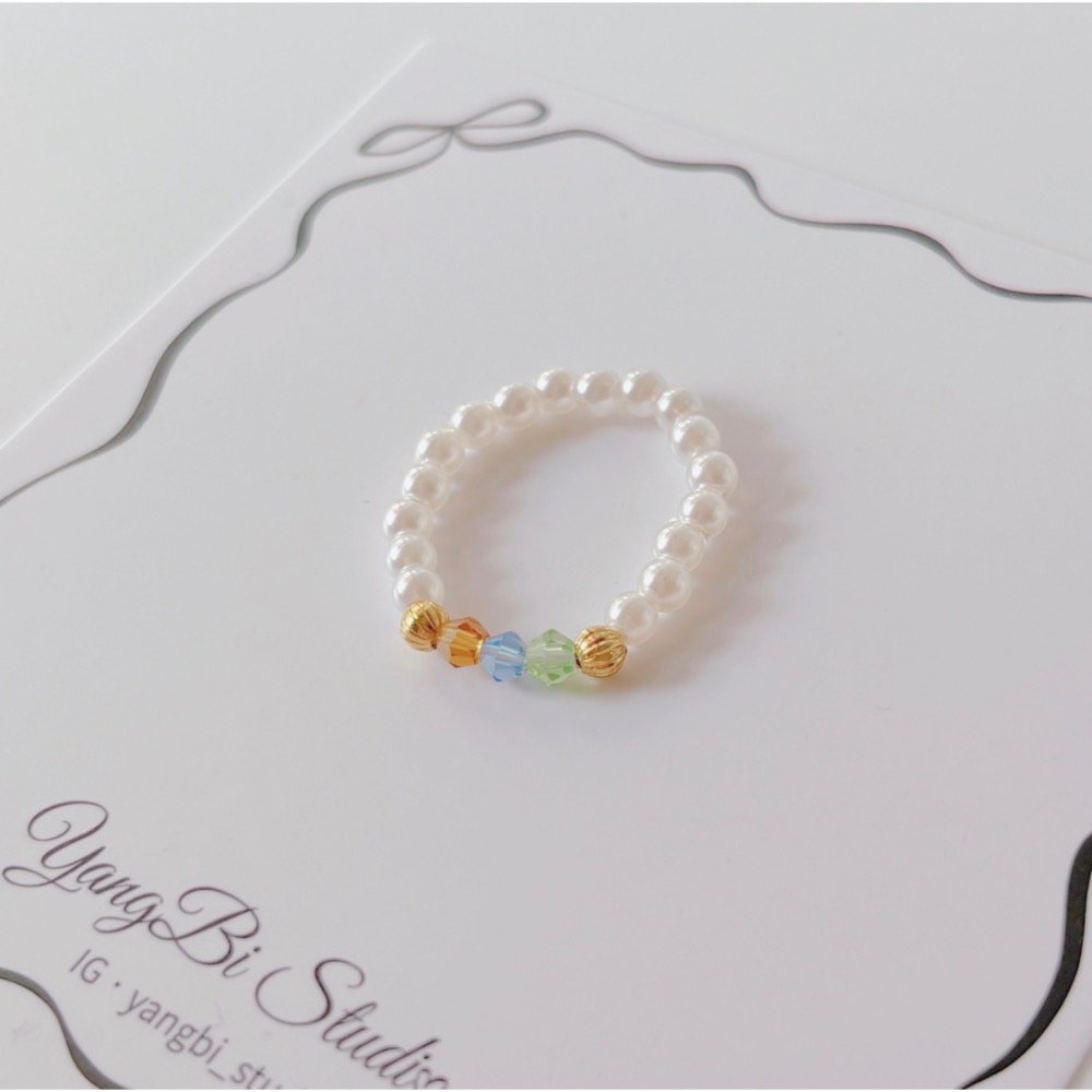 𝓨𝓪𝓷𝓰𝓑𝓲🕊️【法式彩漾捷克珠高亮珍珠戒指】彈力戒指 珍珠戒指 Y943-細節圖9