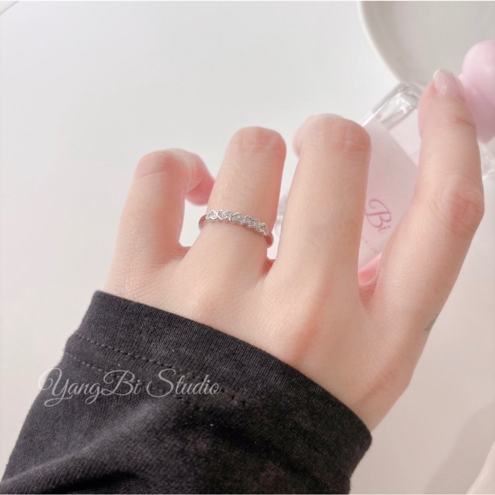 𝓨𝓪𝓷𝓰𝓑𝓲🕊️925純銀【韓系整排愛心細閃戒指】極細顯白氣質款 小紅書同款 Y945-細節圖4