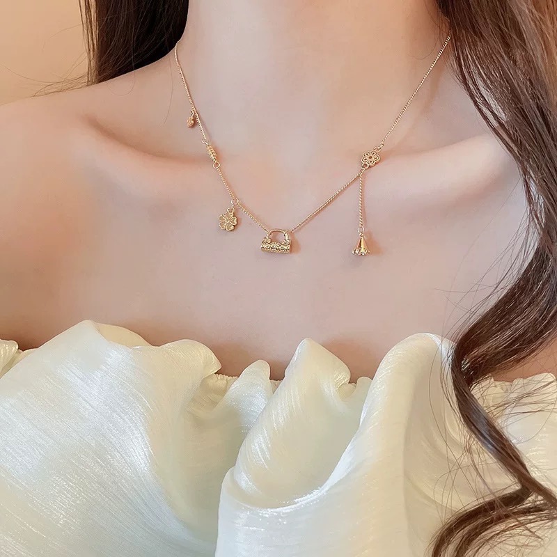 𝓨𝓪𝓷𝓰𝓑𝓲🕊️招好運【18K真金電鍍】【繁花幸運草流蘇平安鎖項鍊】 Y946-細節圖3