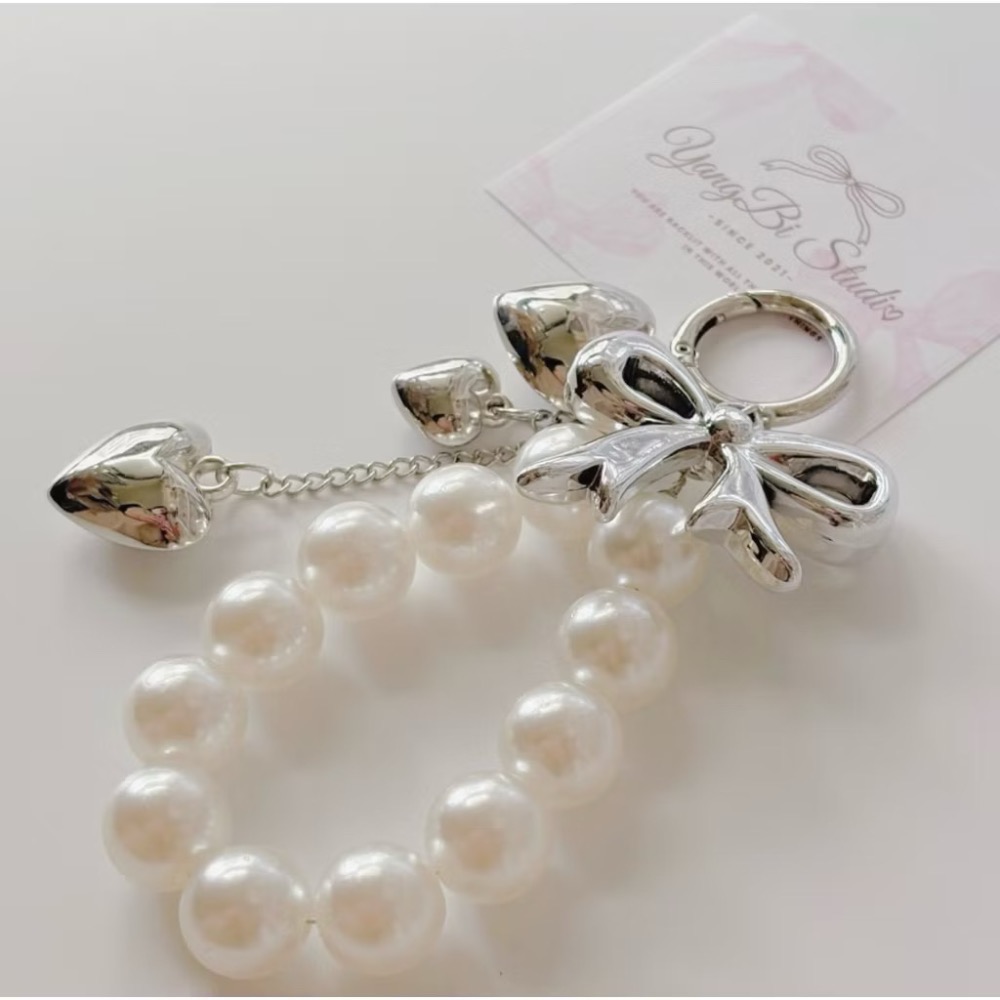 𝓨𝓪𝓷𝓰𝓑𝓲🩰仙女必備【甜美珍珠愛心蝴蝶結吊飾】氣質包包掛件｜手機掛繩｜鑰匙圈 C75-細節圖5
