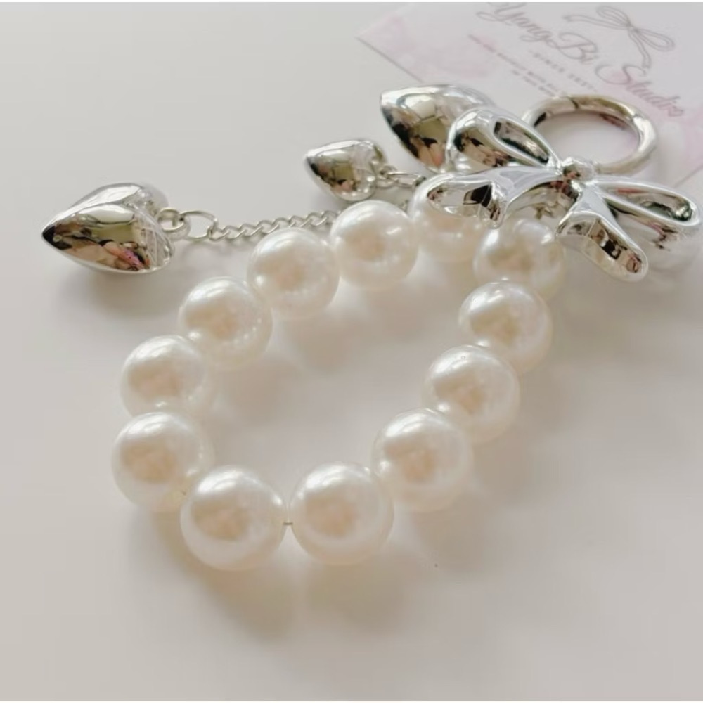 𝓨𝓪𝓷𝓰𝓑𝓲🩰仙女必備【甜美珍珠愛心蝴蝶結吊飾】氣質包包掛件｜手機掛繩｜鑰匙圈 C75-細節圖6