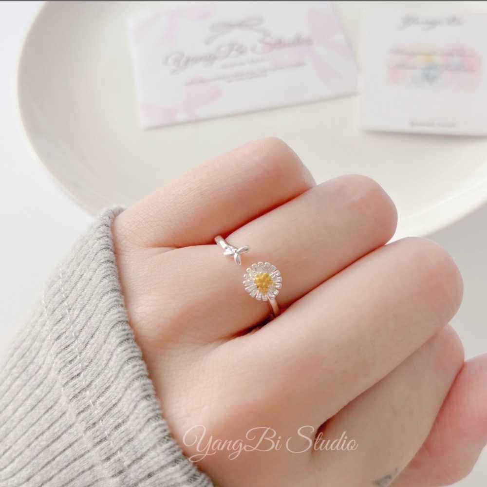 𝓨𝓪𝓷𝓰𝓑𝓲🕊️【小雛菊花朵嫩芽戒指】 Y955 GD小雛菊-細節圖3