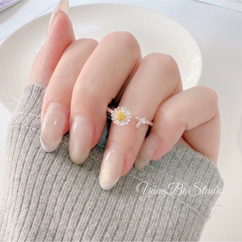 𝓨𝓪𝓷𝓰𝓑𝓲🕊️【小雛菊花朵嫩芽戒指】 Y955 GD小雛菊-細節圖7