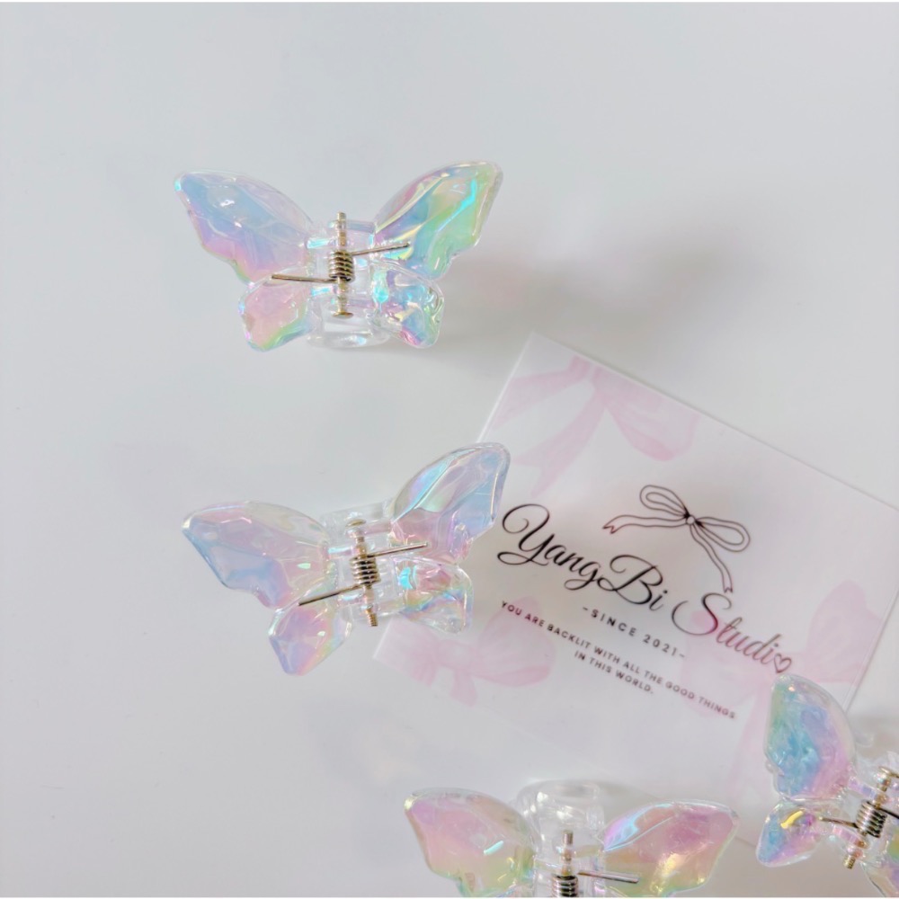 𝓨𝓪𝓷𝓰𝓑𝓲🕊️人魚姬光 蝴蝶絢彩霓虹中抓夾 鯊魚夾 瀏海夾 邊夾 碎髮夾 V512-細節圖2