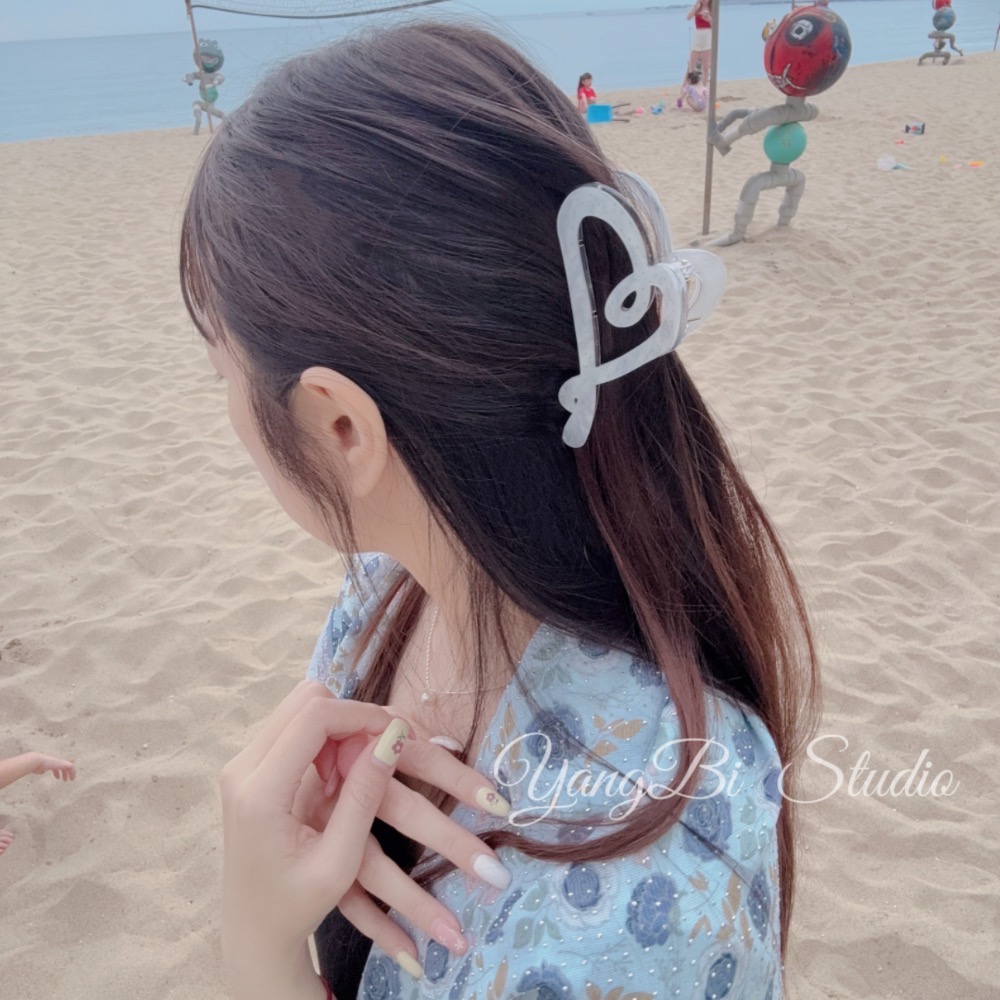 𝓨𝓪𝓷𝓰𝓑𝓲🕊️正韓🇰🇷人魚姬色浮光系列愛心鯊魚夾 V516-細節圖3