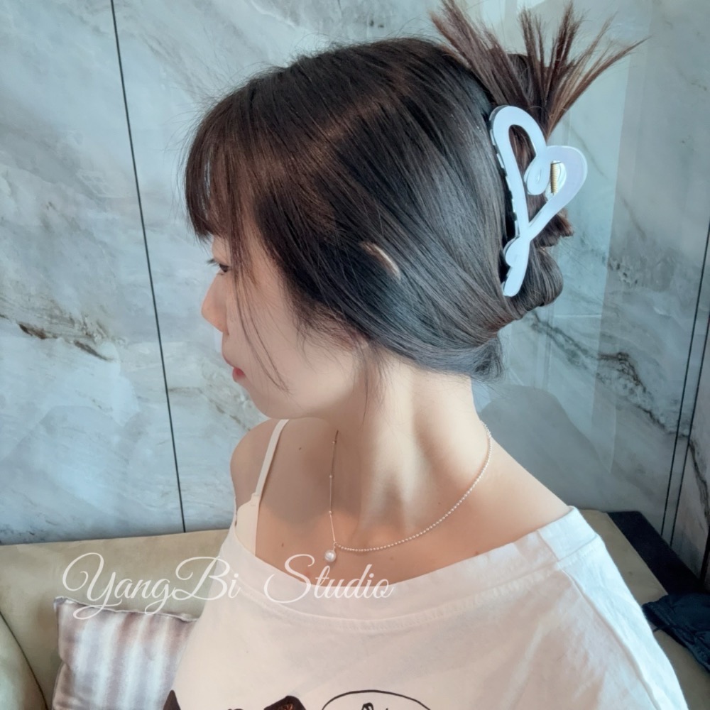 𝓨𝓪𝓷𝓰𝓑𝓲🕊️正韓🇰🇷人魚姬色浮光系列愛心鯊魚夾 V516-細節圖4